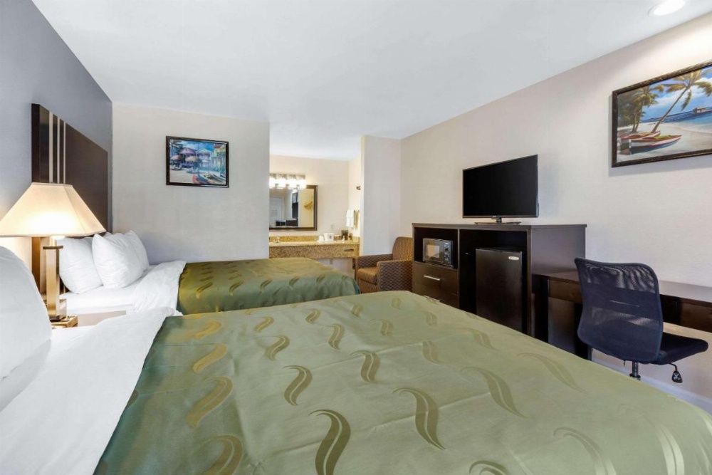 Room image 2