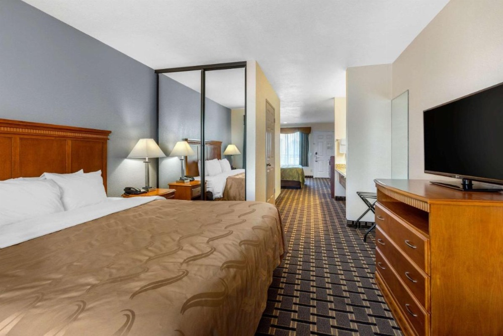 Room image 2